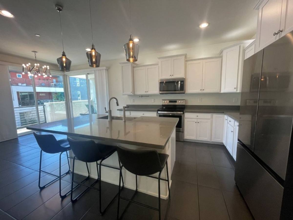 Townhouse for rent at 1250 N Abbey Lane, Chandler, AZ 85226