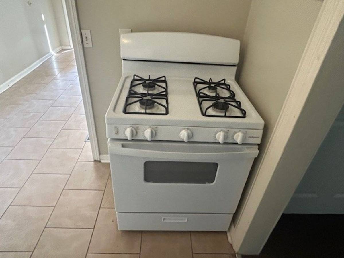 Apartment for rent at 1801-1803 S Grove, Wichita, KS 67211