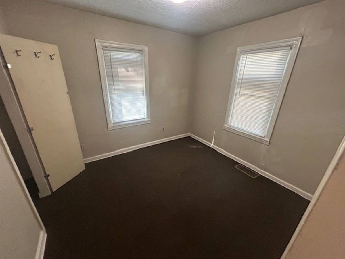 Apartment for rent at 1801-1803 S Grove, Wichita, KS 67211