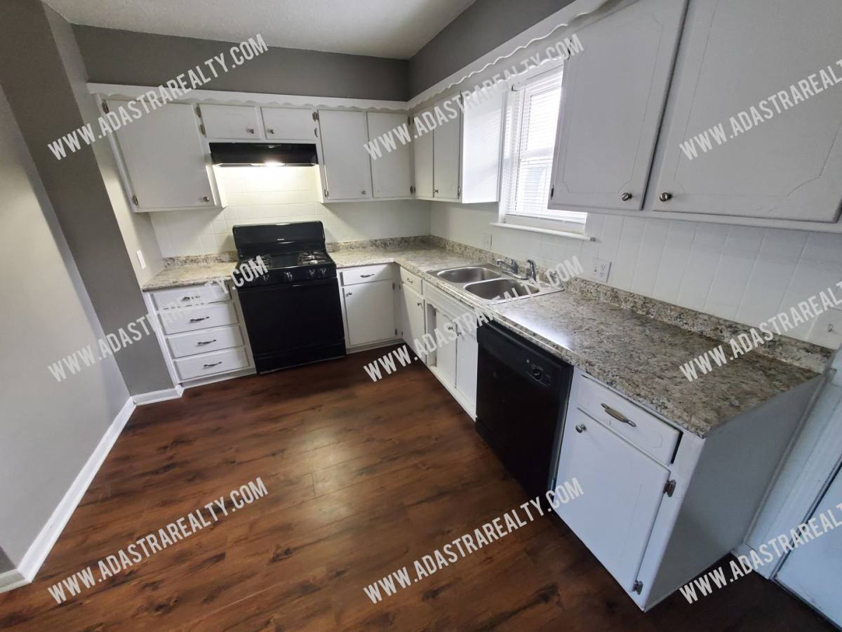 House for rent at 1517 E Elizabeth St, Olathe, KS 66061