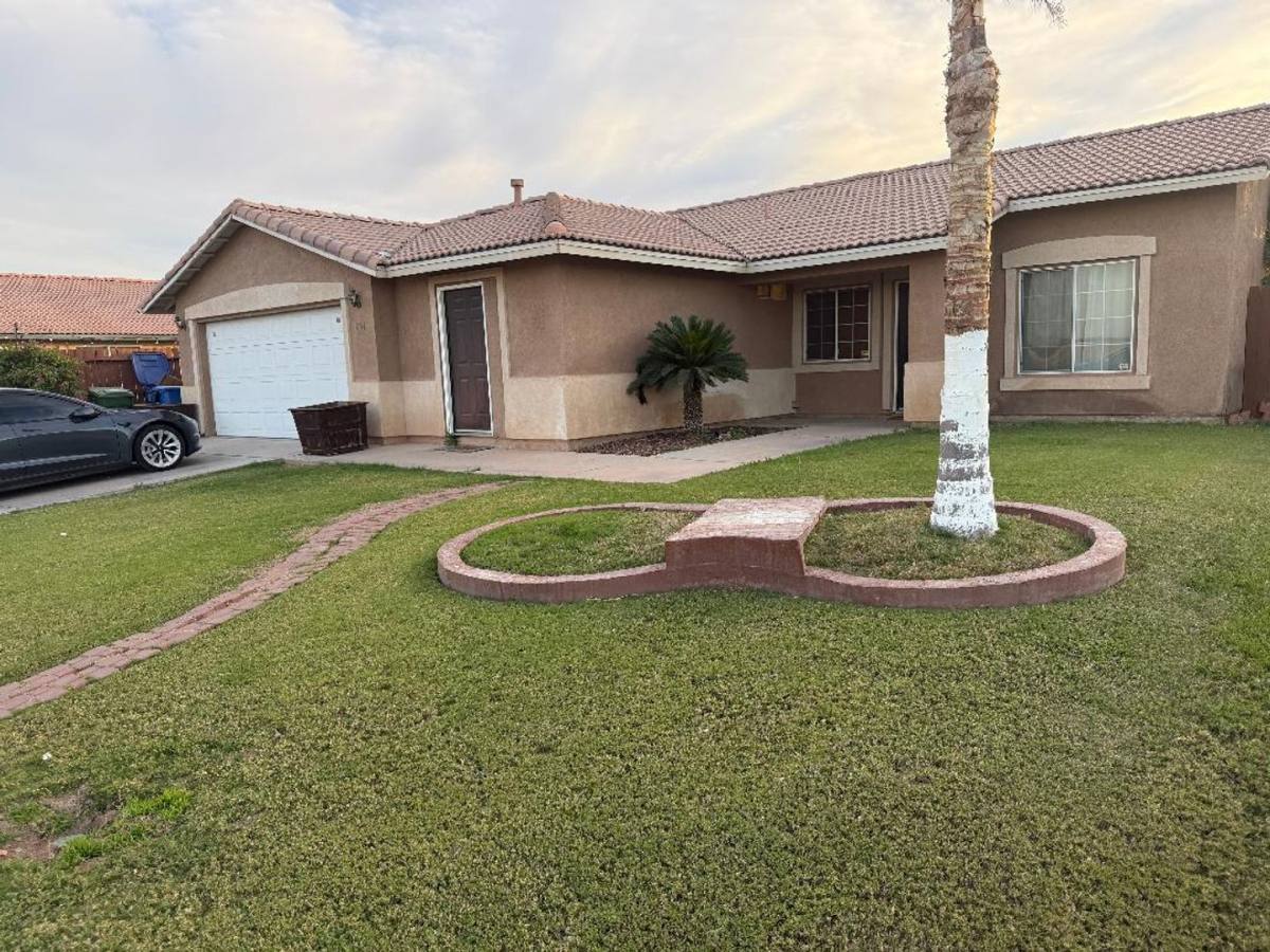 House for rent at 701 E Rivera Ave, Calexico, CA 92231