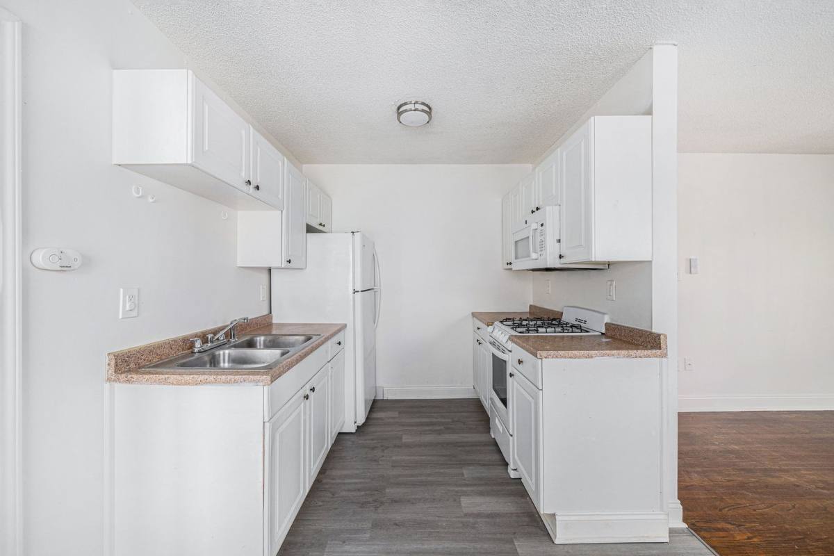 Apartment for rent at 2729 Campbell St, Kansas City, MO 64109