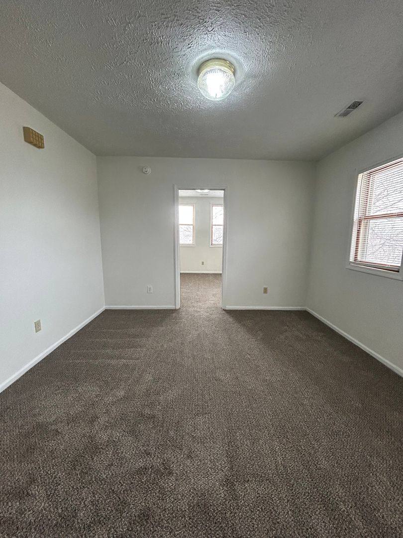 Apartment for rent at 1937 S 12th St, Omaha, NE 68108
