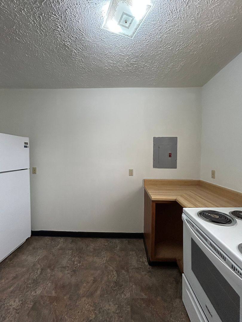 Apartment for rent at 1937 S 12th St, Omaha, NE 68108