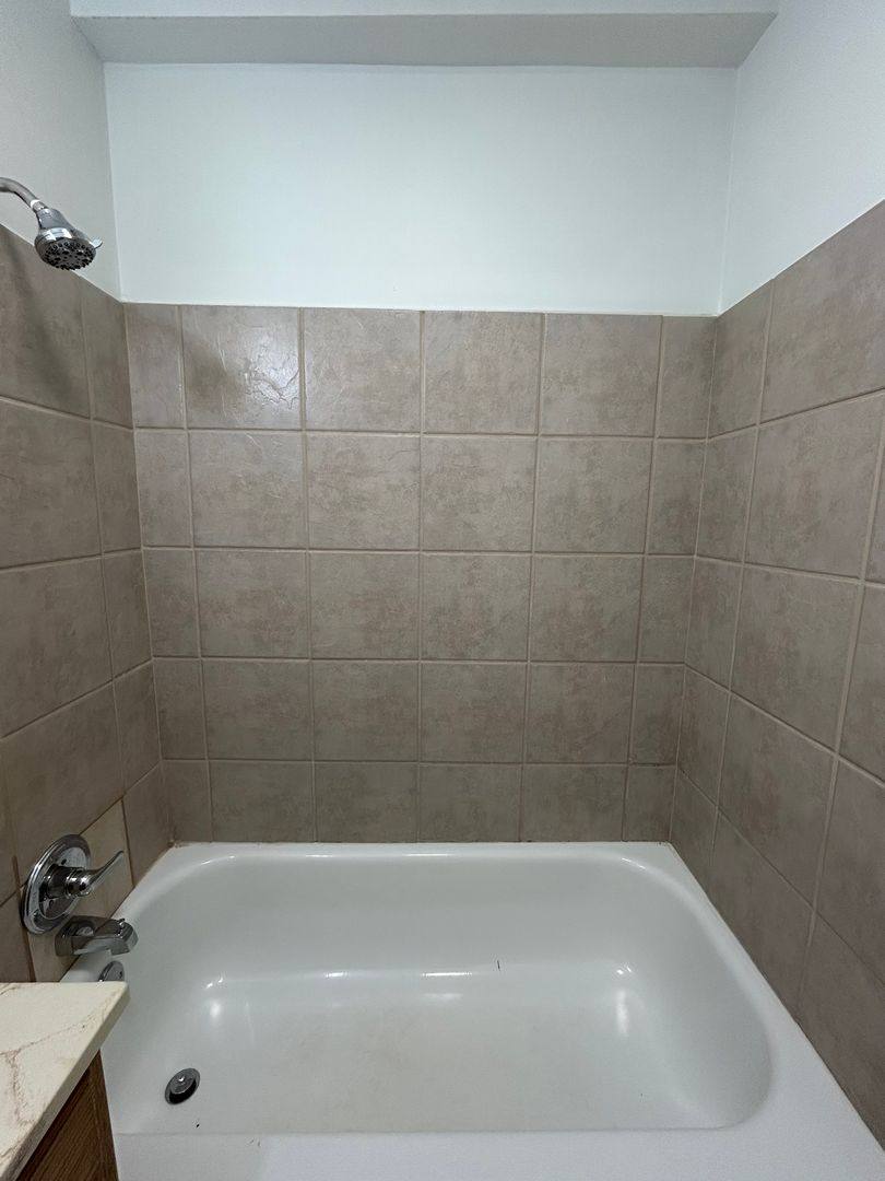 Apartment for rent at 1937 S 12th St, Omaha, NE 68108