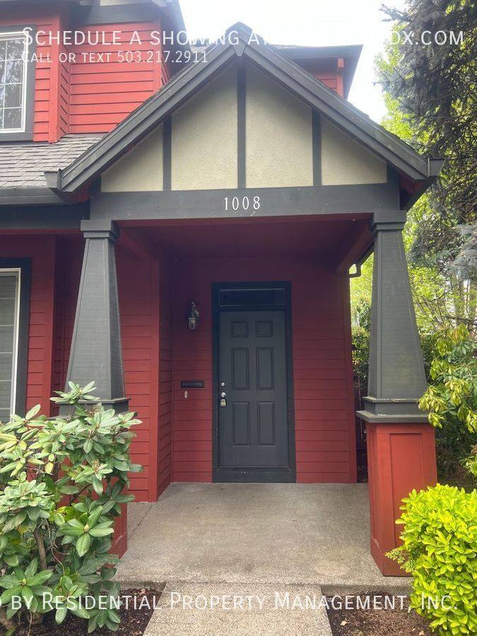 Townhouse for rent at 1008 SE Bacarra St, Hillsboro, OR 97123