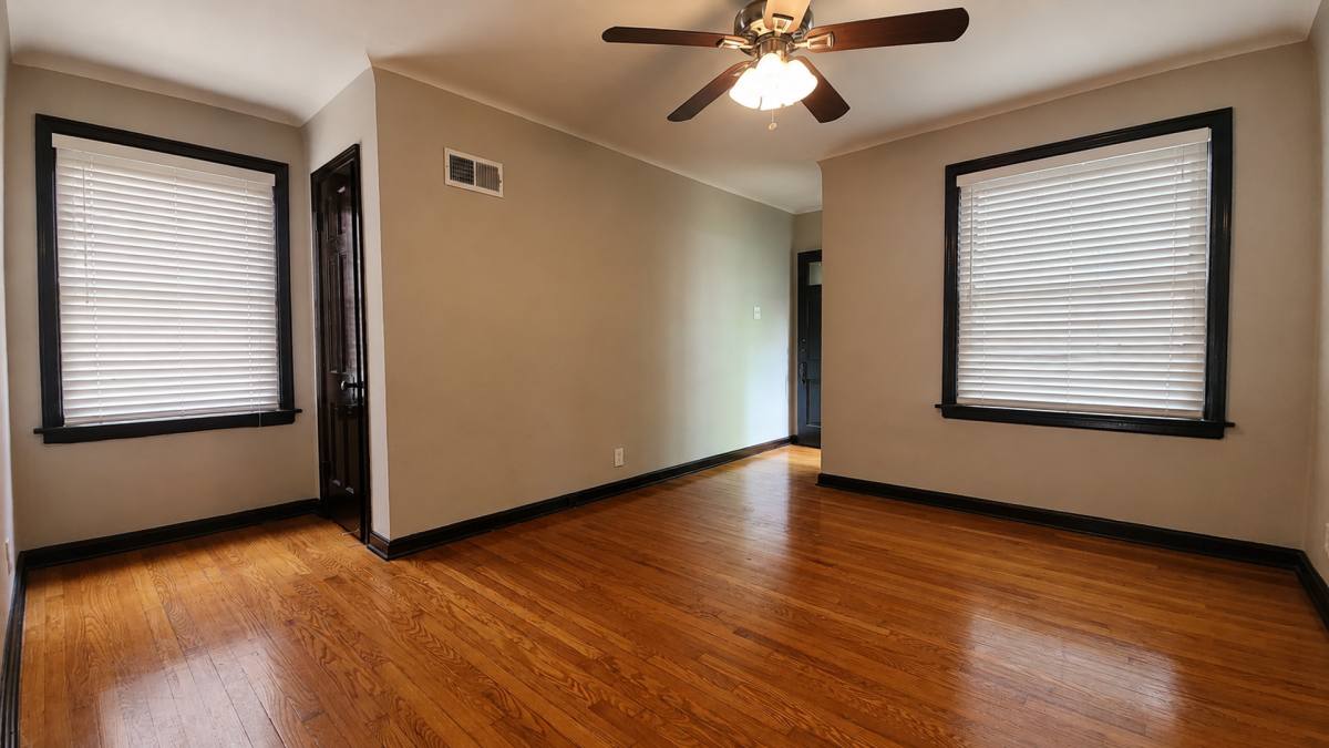 Apartment for rent at 6362-64 Sutherland, Saint Louis, MO 63109