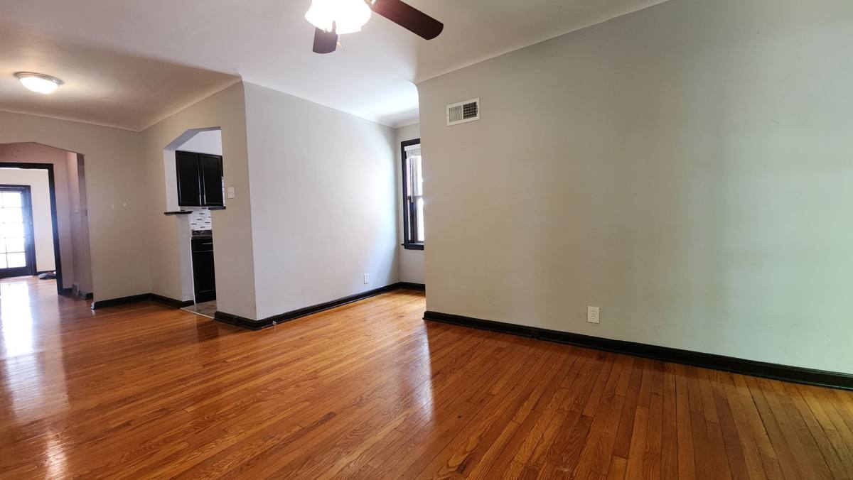 Apartment for rent at 6362-64 Sutherland, Saint Louis, MO 63109