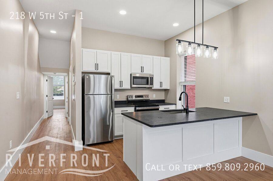 Apartment for rent at 218 W 5th St #1, Covington, KY 41011