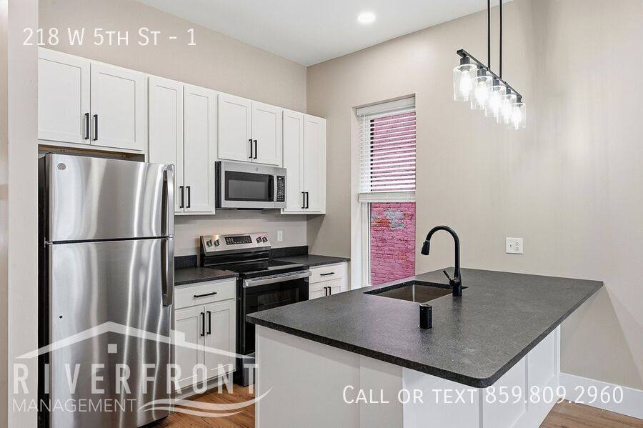 Apartment for rent at 218 W 5th St #1, Covington, KY 41011