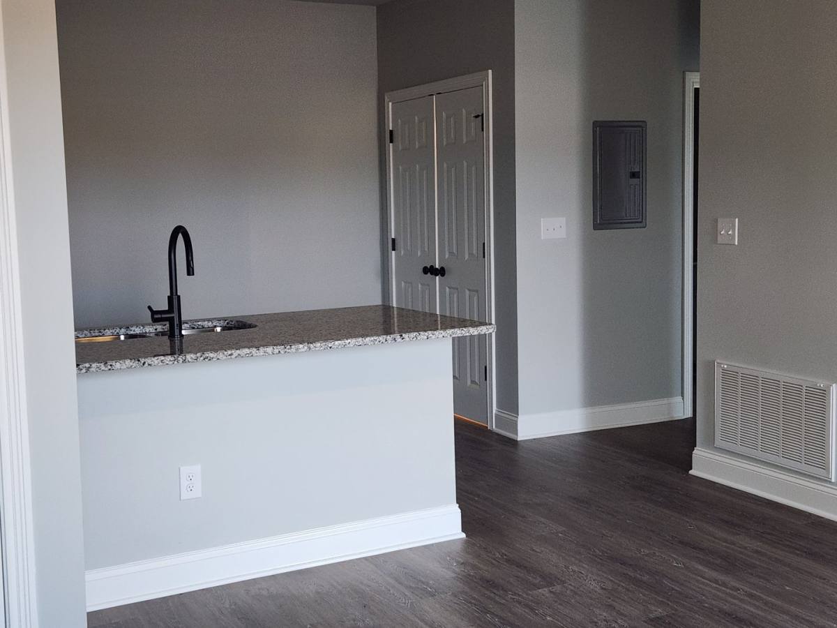 Apartment for rent at 209 Palmer Court, Glasgow, KY 42141