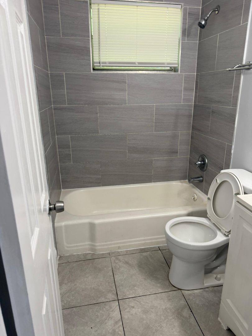 Apartment for rent at 2004 Palafox St, Jacksonville, FL 32209