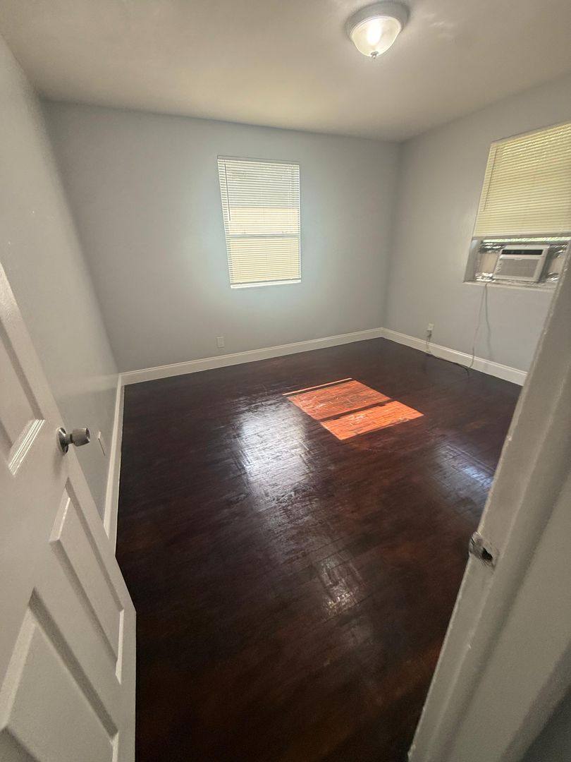 Apartment for rent at 2004 Palafox St, Jacksonville, FL 32209