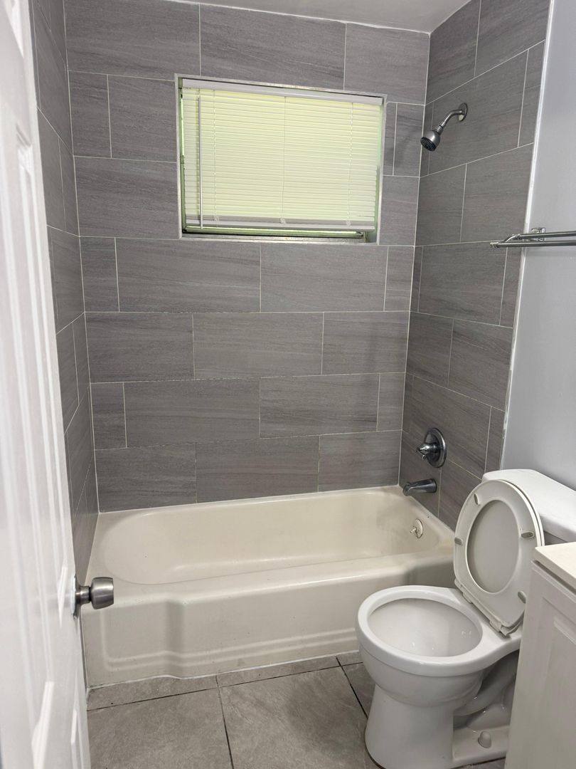 Apartment for rent at 2004 Palafox St, Jacksonville, FL 32209