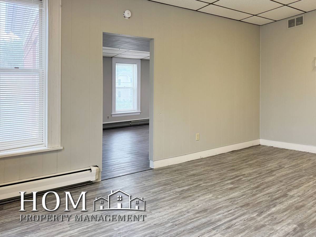 Apartment for rent at 102 S 5th St, Mankato, MN 56001