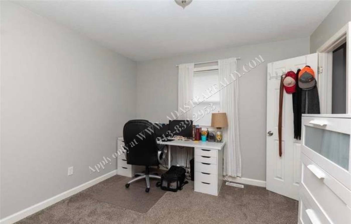 House for rent at 621 N Cedar St, Gardner, KS 66030