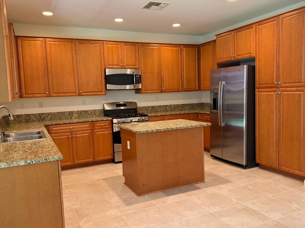 House for rent at 10890 Oakhaven, Reno, NV 89521