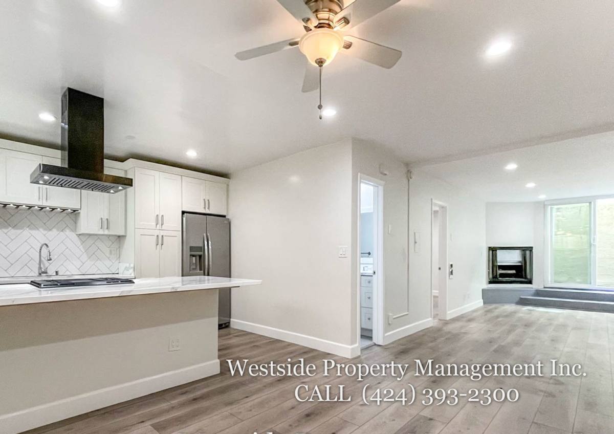 Apartment for rent at 942 7th St #5, Santa Monica, CA 90403