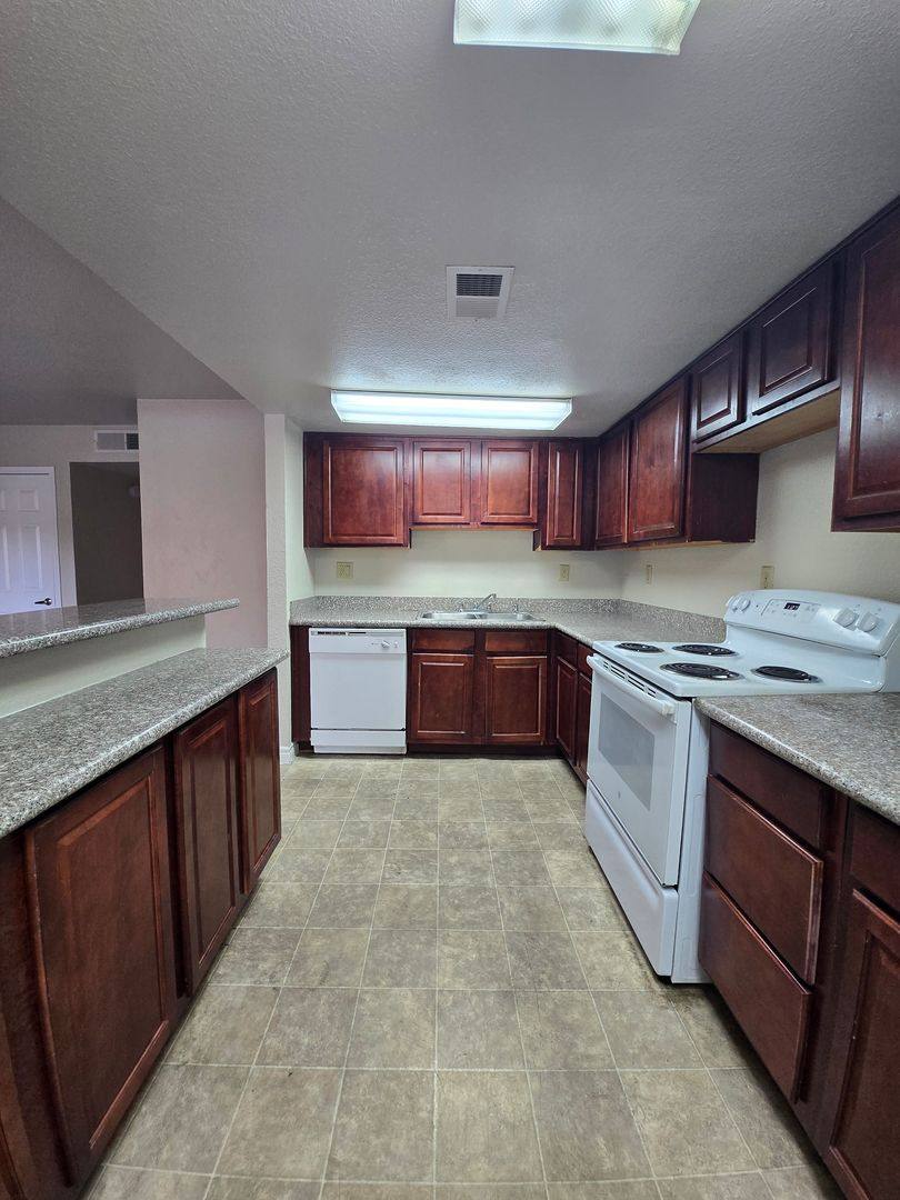 Condo for rent at 5360 Indian River Dr, Las Vegas, NV 89103