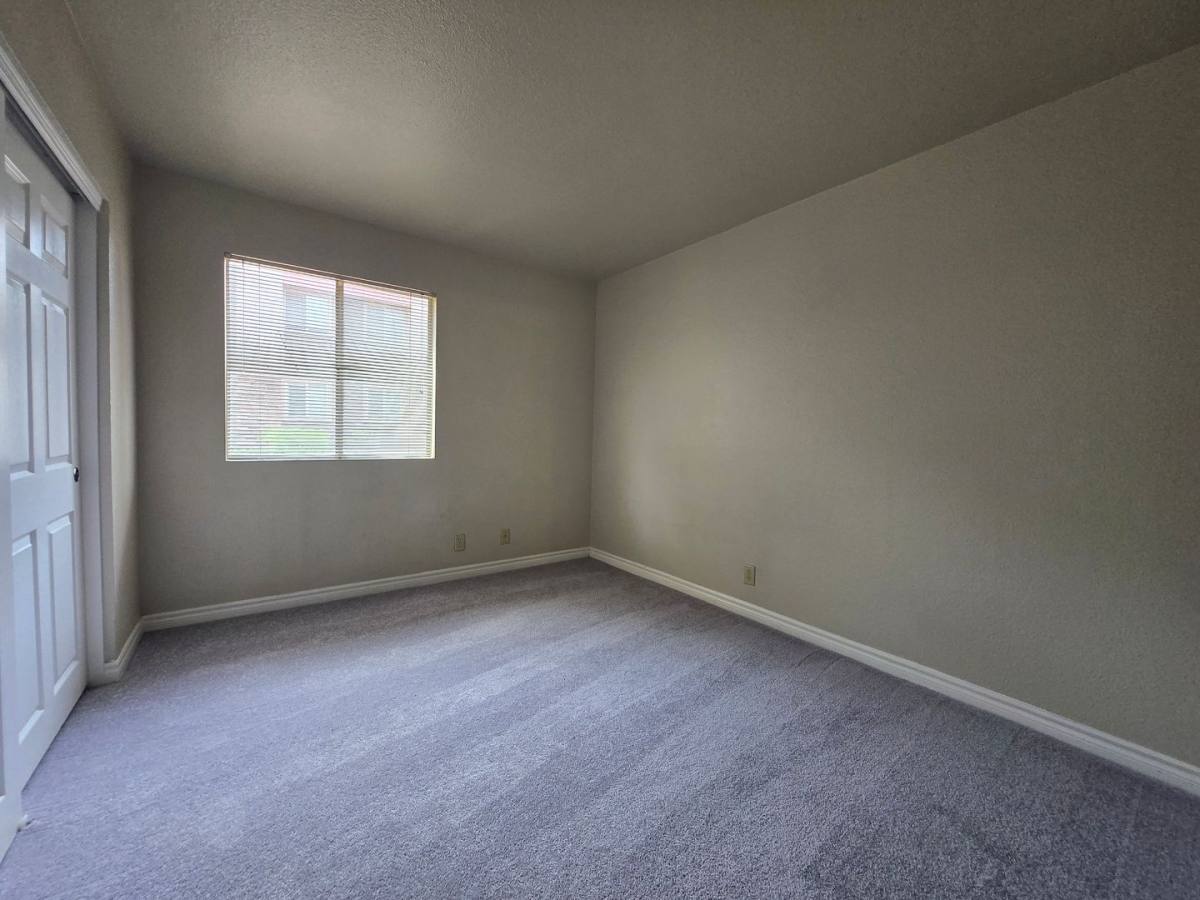 Condo for rent at 5360 Indian River Dr, Las Vegas, NV 89103