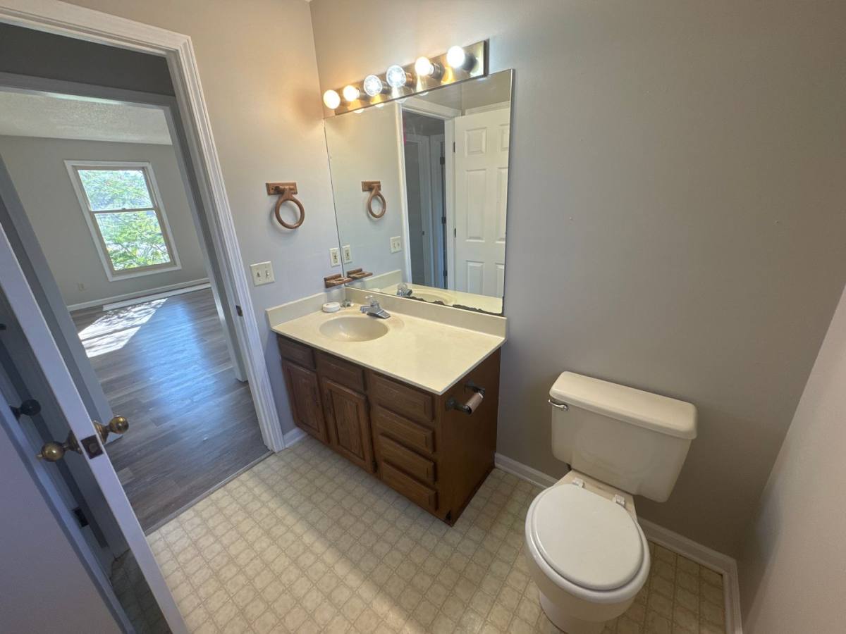 Apartment for rent at 1614 Wiswell Rd, Murray, KY 42071