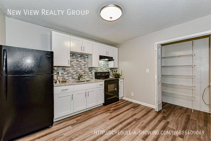Apartment for rent at 225 Hoskins Mill Lane #B, Charlotte, NC 28208