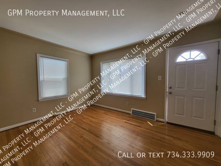 House for rent at 15806 Meyer Ave, Allen Park, MI 48101