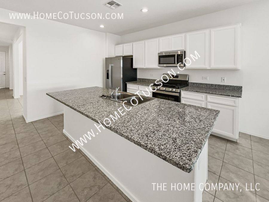 House for rent at 35030 S Stargazer Ave, Red Rock, AZ 85145