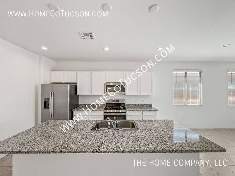 House for rent at 35030 S Stargazer Ave, Red Rock, AZ 85145