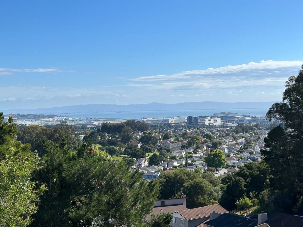 House for rent at 850 Morningside Dr, Millbrae, CA 94030