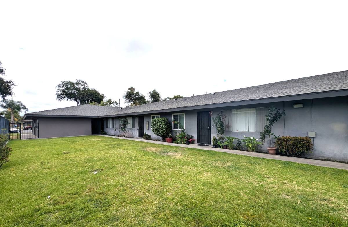 Apartment for rent at 915 S Arden Place, Anaheim, CA 92802