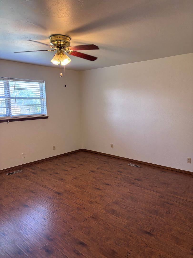 House for rent at 802 Amity Lane, El Reno, OK 73036