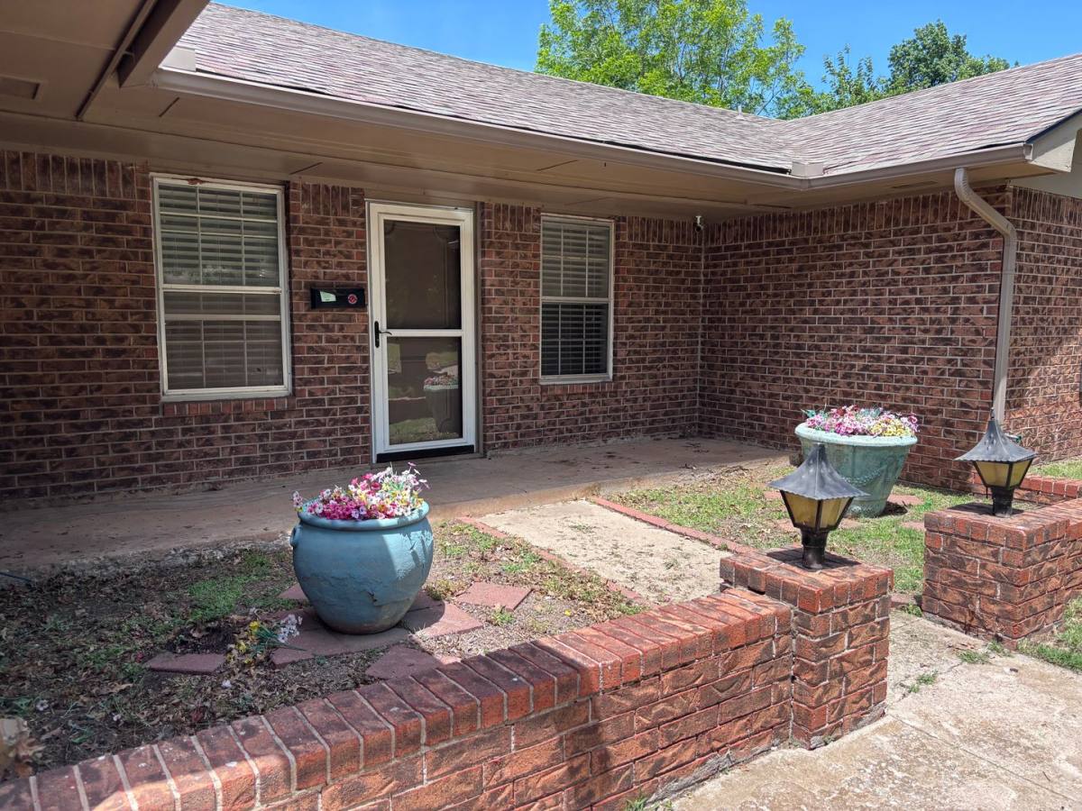 House for rent at 802 Amity Lane, El Reno, OK 73036