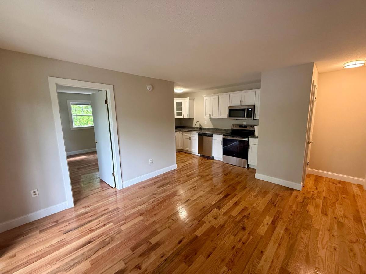 Apartment for rent at 14 Bristol St, New London, CT 06320