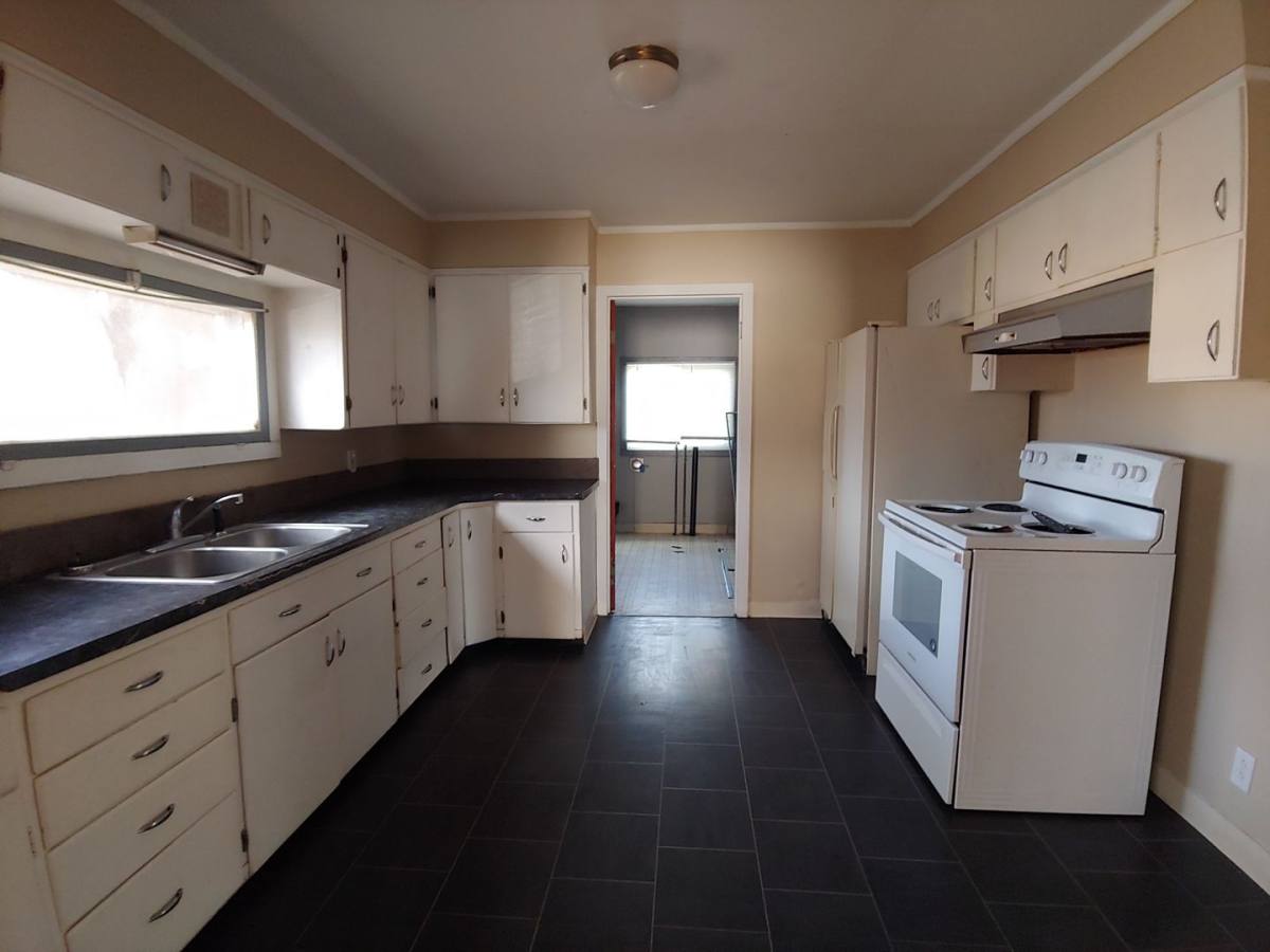 House for rent at 603 S Water St, Weston, OR 97886