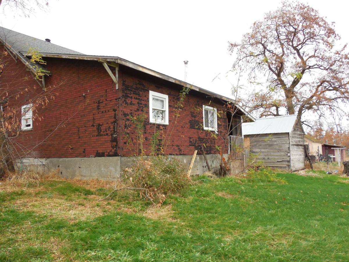 House for rent at 603 S Water St, Weston, OR 97886