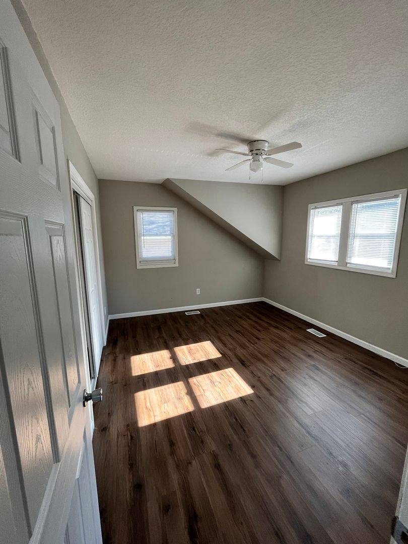 House for rent at 1530 E 14th St, Des Moines, IA 50316