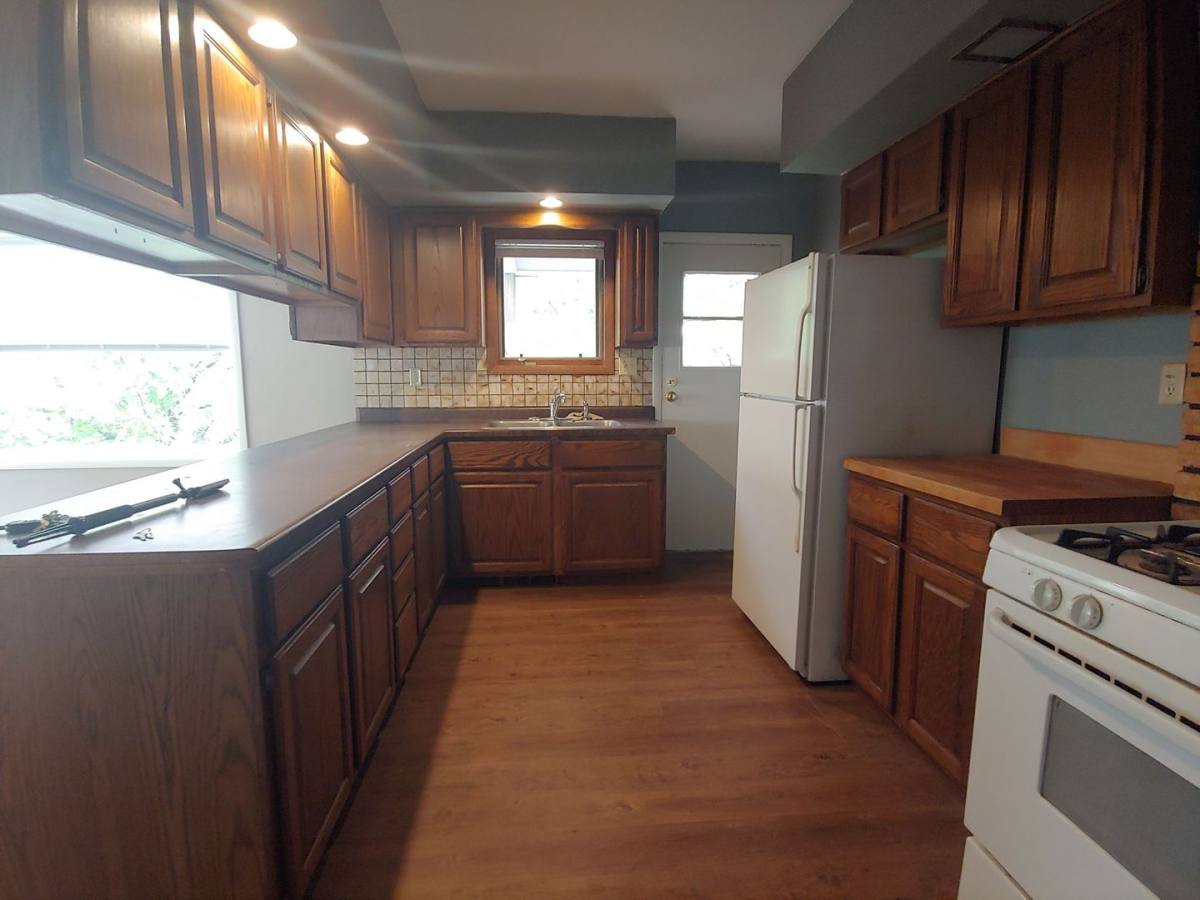 Apartment for rent at 616-618 Spear Ave, Duluth, MN 55803