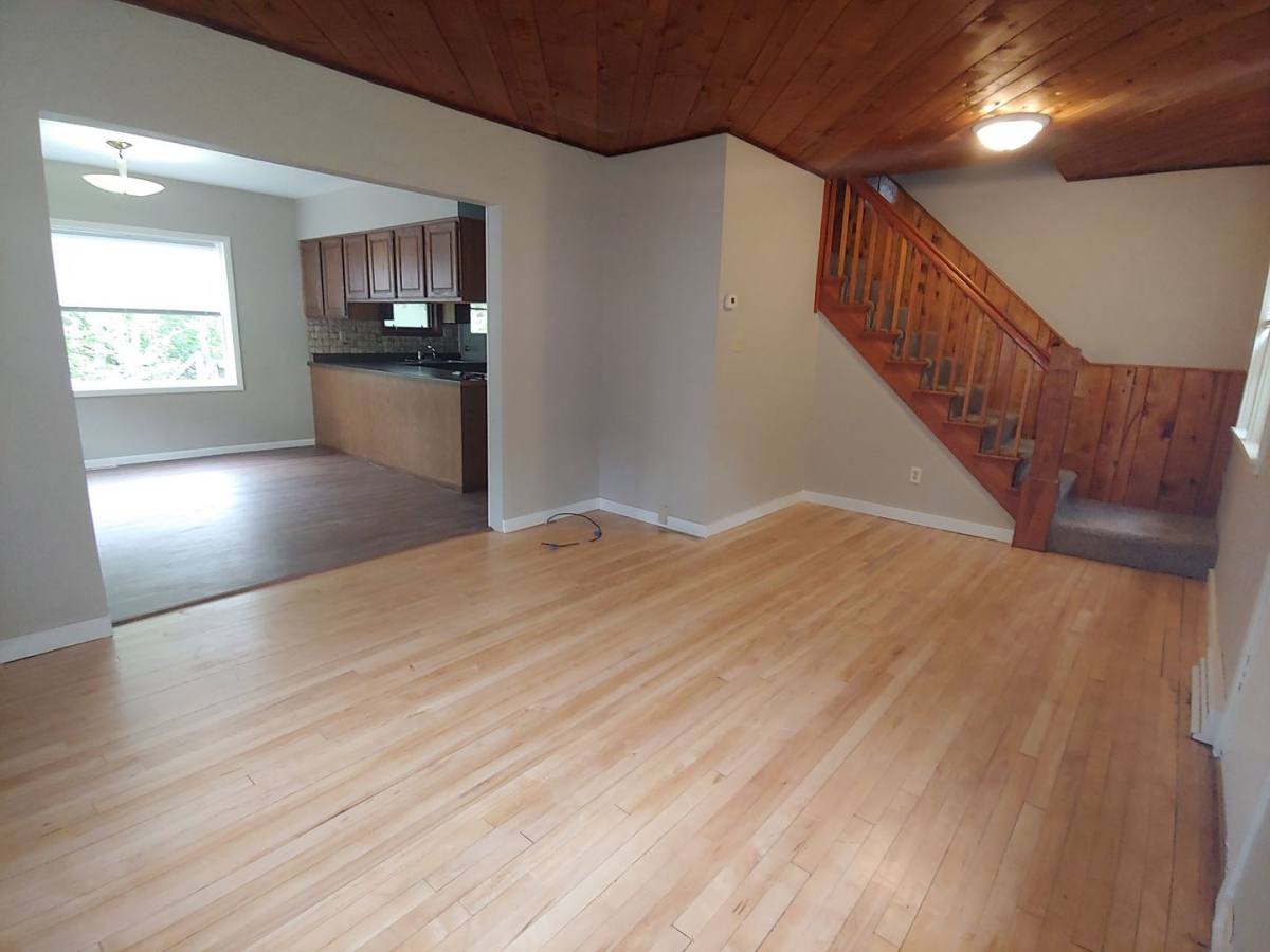Apartment for rent at 616-618 Spear Ave, Duluth, MN 55803