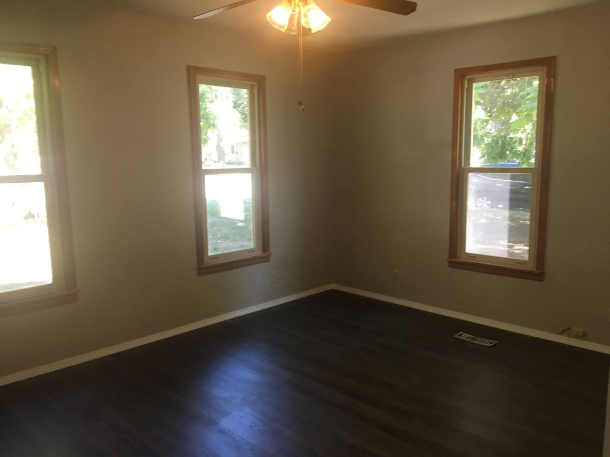 House for rent at 729 Main St, Halstead, KS 67056