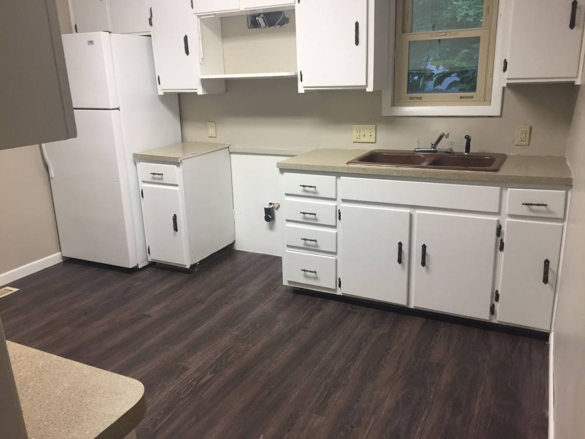 House for rent at 729 Main St, Halstead, KS 67056