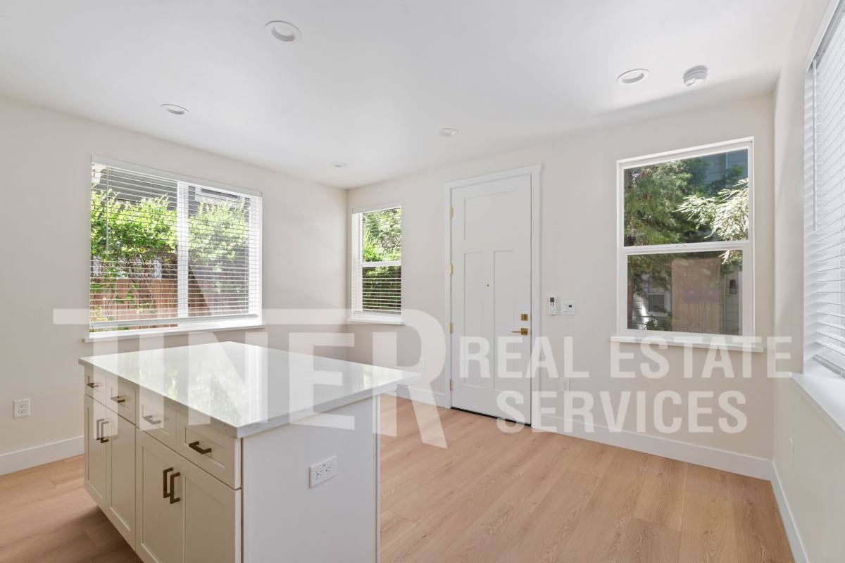 Apartment for rent at 1314 Q St #4, Sacramento, CA 95811