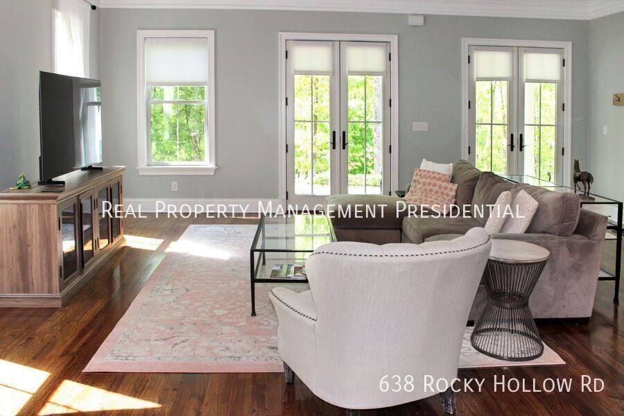 House for rent at 638 Rocky Hollow Rd, Charlottesville, VA 22911