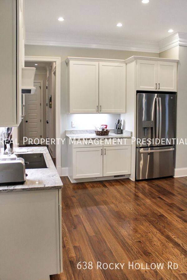 House for rent at 638 Rocky Hollow Rd, Charlottesville, VA 22911