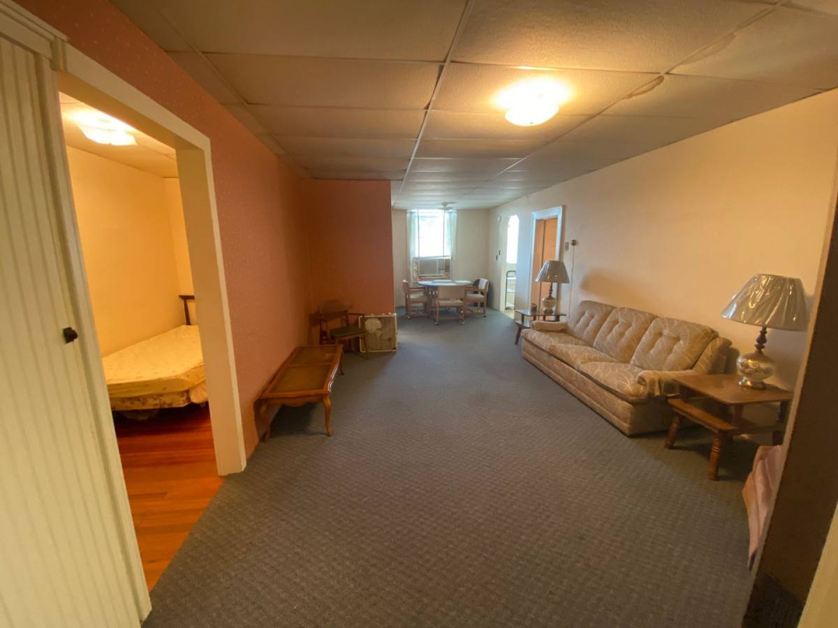 Apartment for rent at 106 E 3rd St, Salisbury, MO 65281