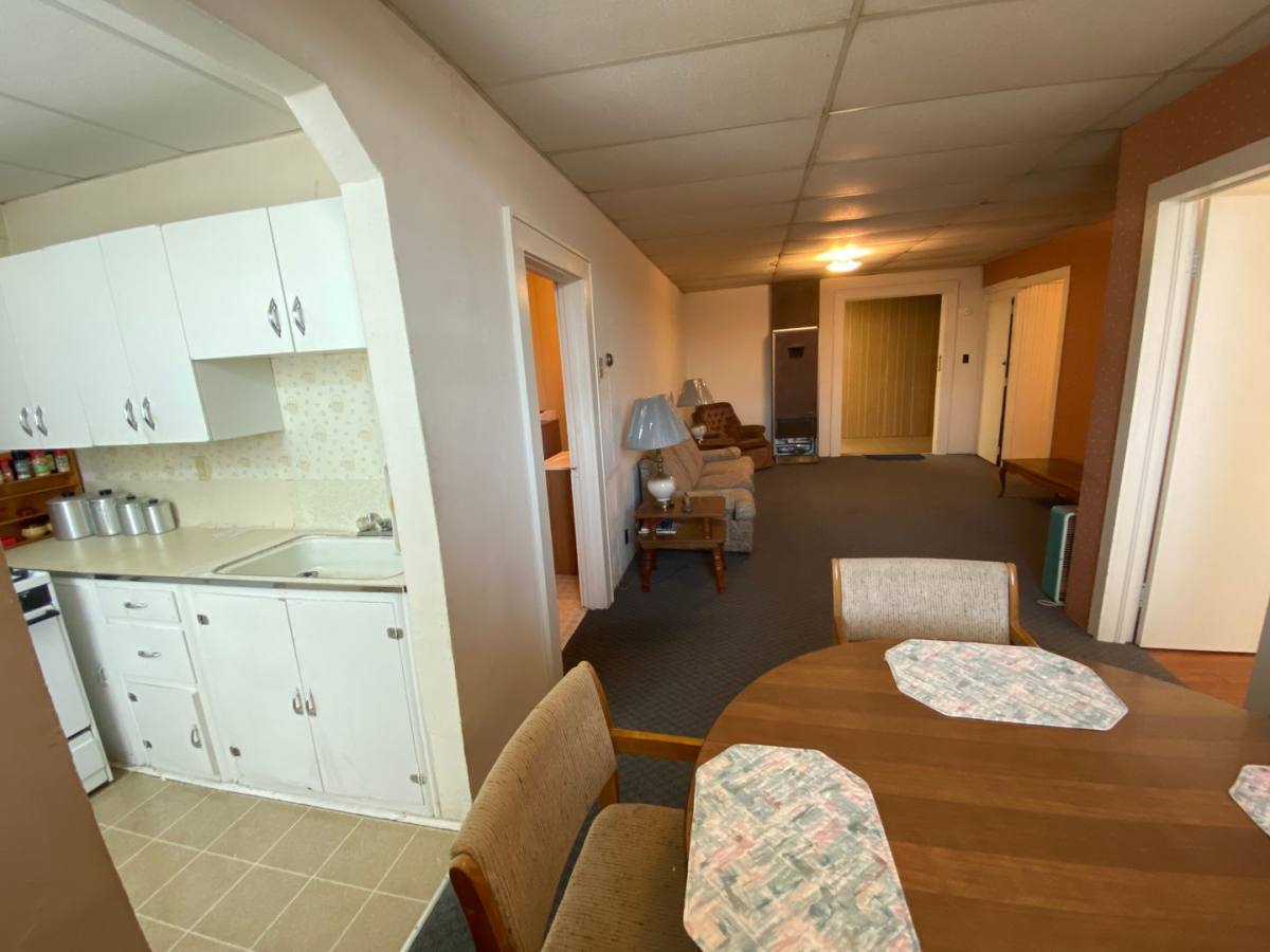 Apartment for rent at 106 E 3rd St, Salisbury, MO 65281
