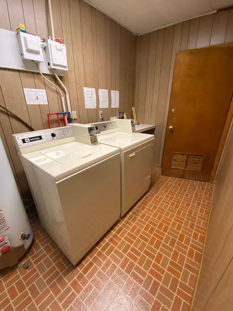 Apartment for rent at 106 E 3rd St, Salisbury, MO 65281