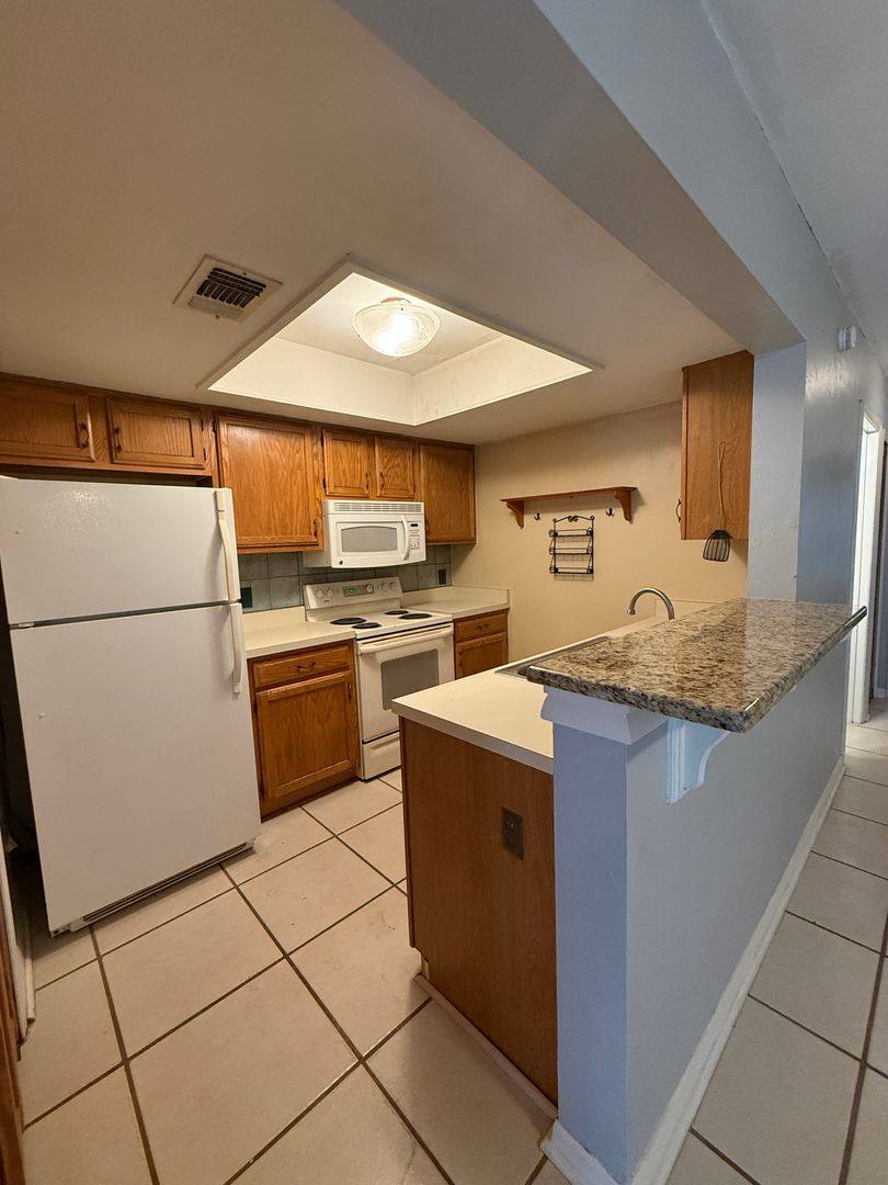Townhouse for rent at 7200 SW 8th Ave, Gainesville, FL 32607