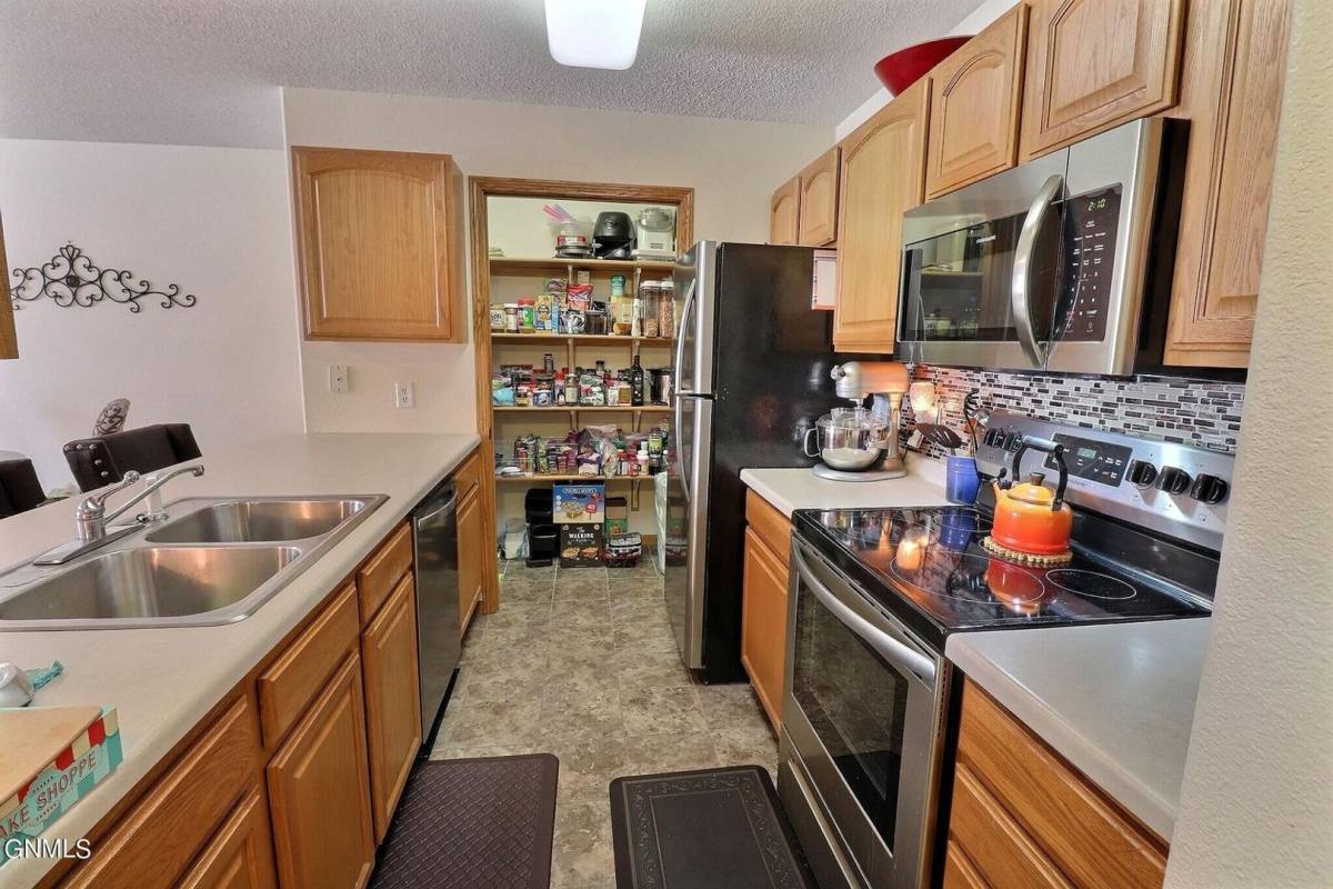 Apartment for rent at 832 Lambton Ave, Bismarck, ND 58503