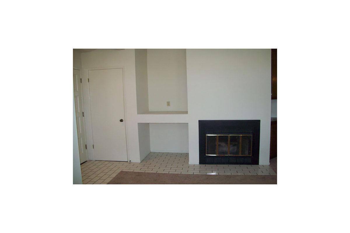 Apartment for rent at 7601 Olympia Dr, Bakersfield, CA 93309